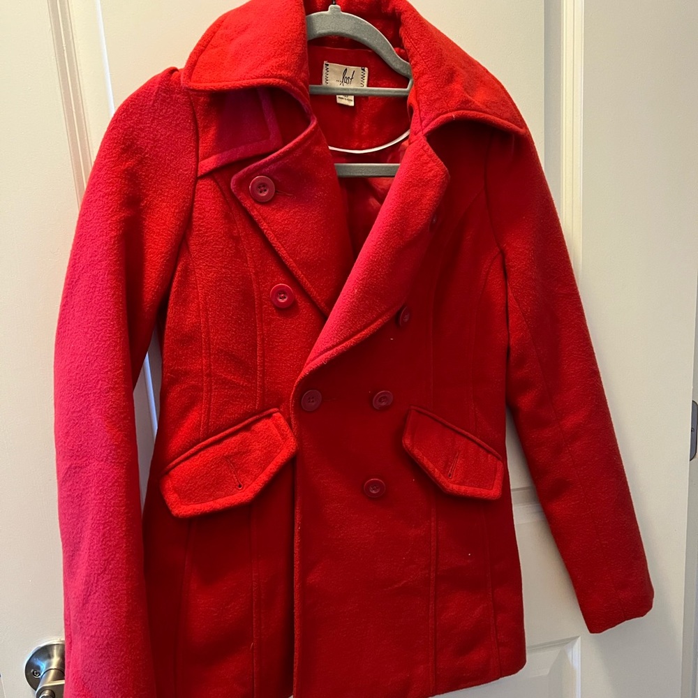 Red coat. Barely worn. Size xs.